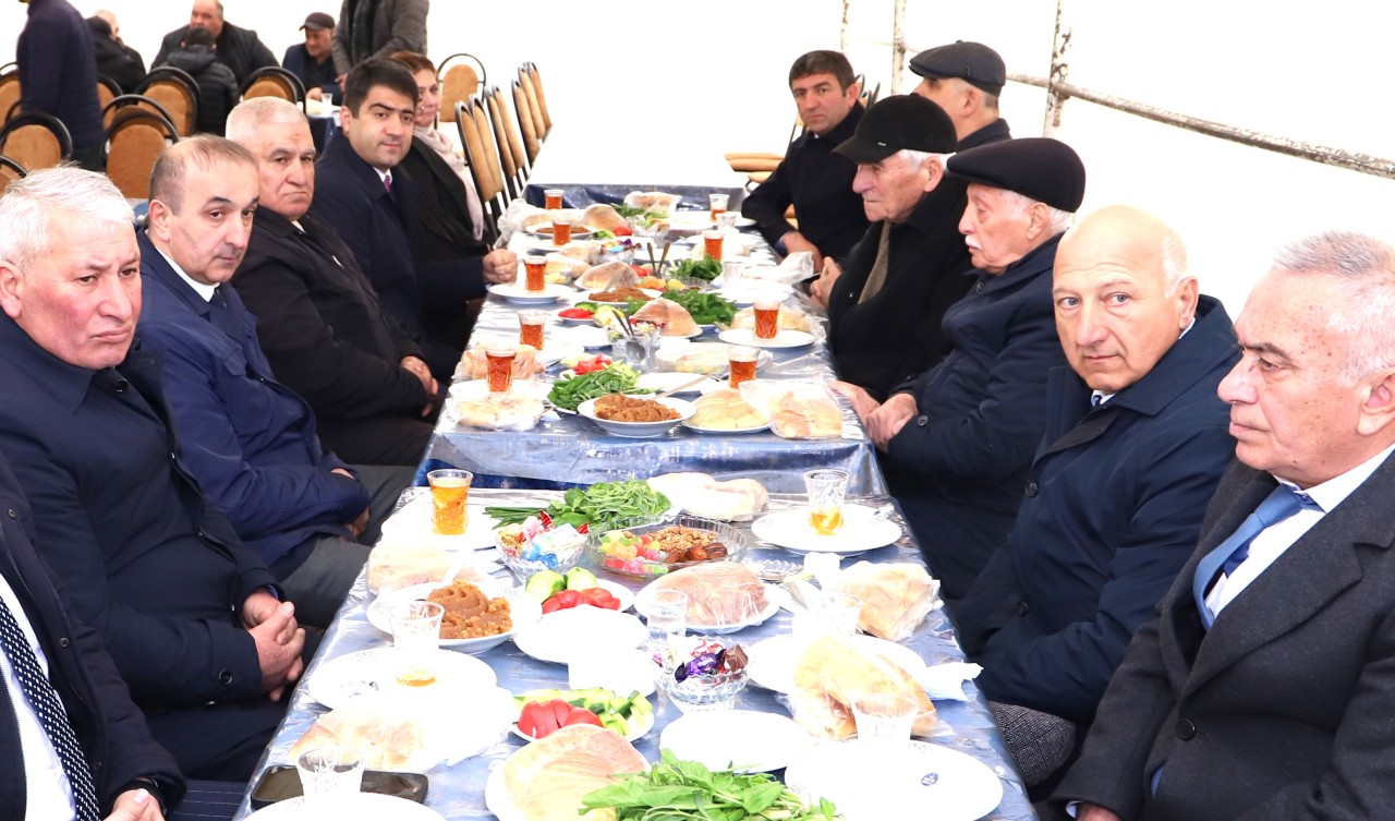 Ağstafanın icra başçısı Aydın Tağızadənin yas mərasimində - FOTOLAR